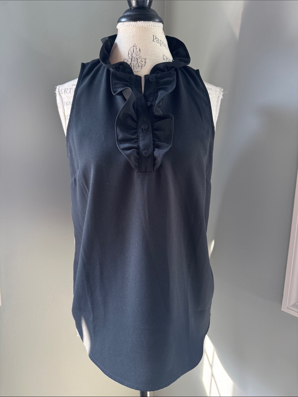 J.Crew sleeveless ruffled neck top black small